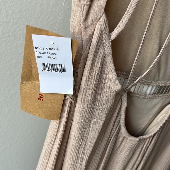 PAPER CRANE Bohemian Backless Cutout Summer Dress - Picture 5 of 7